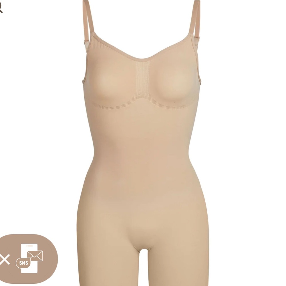 Skims ✔️ sculpting bodysuit mid thigh open gusset clay color tagged s/m fits S